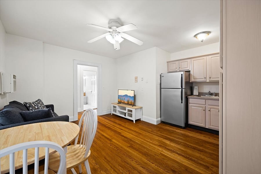 Furnished Finder property 730428_1 photo 3