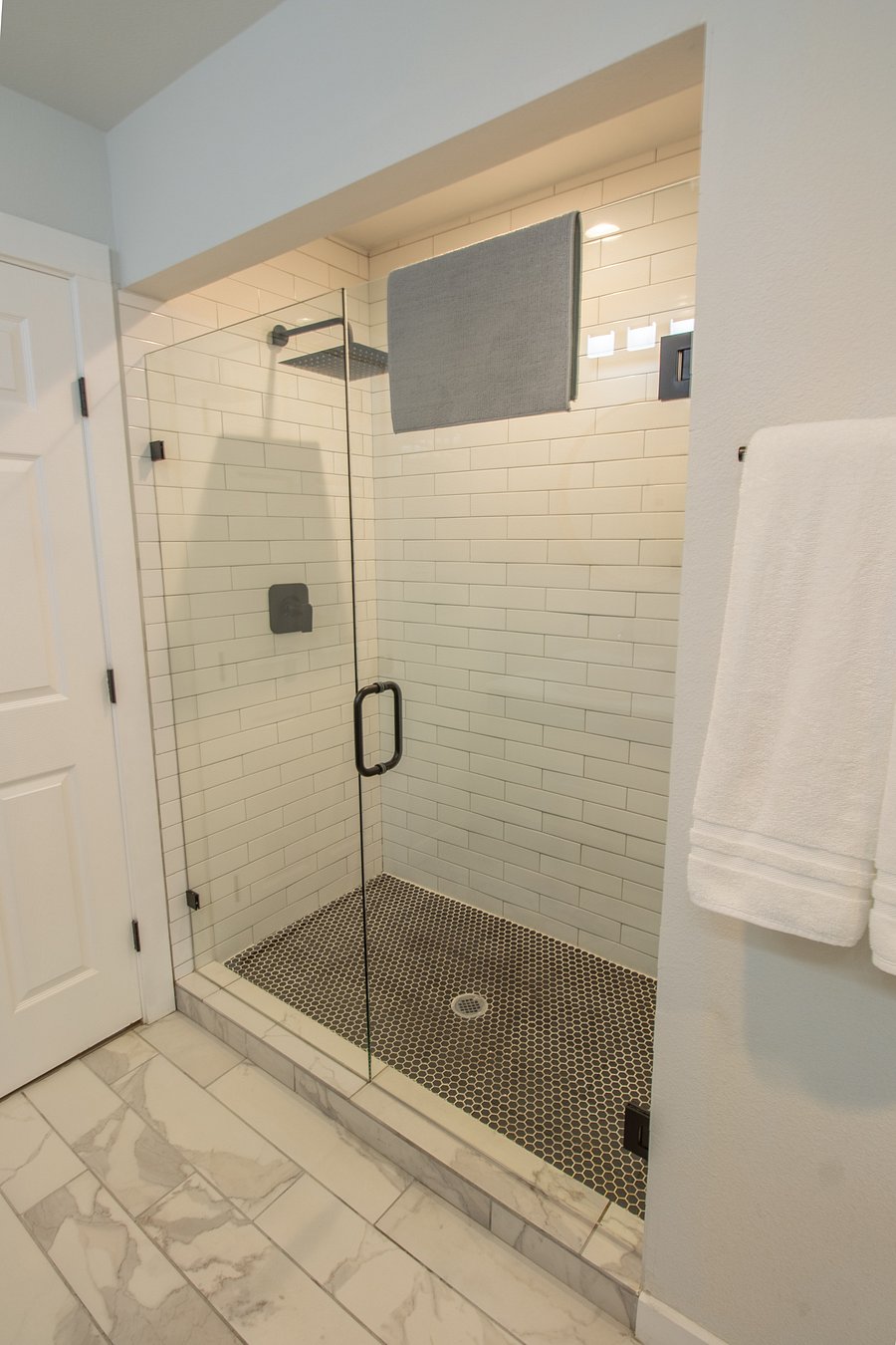 Bright finishes and everyday convenience.