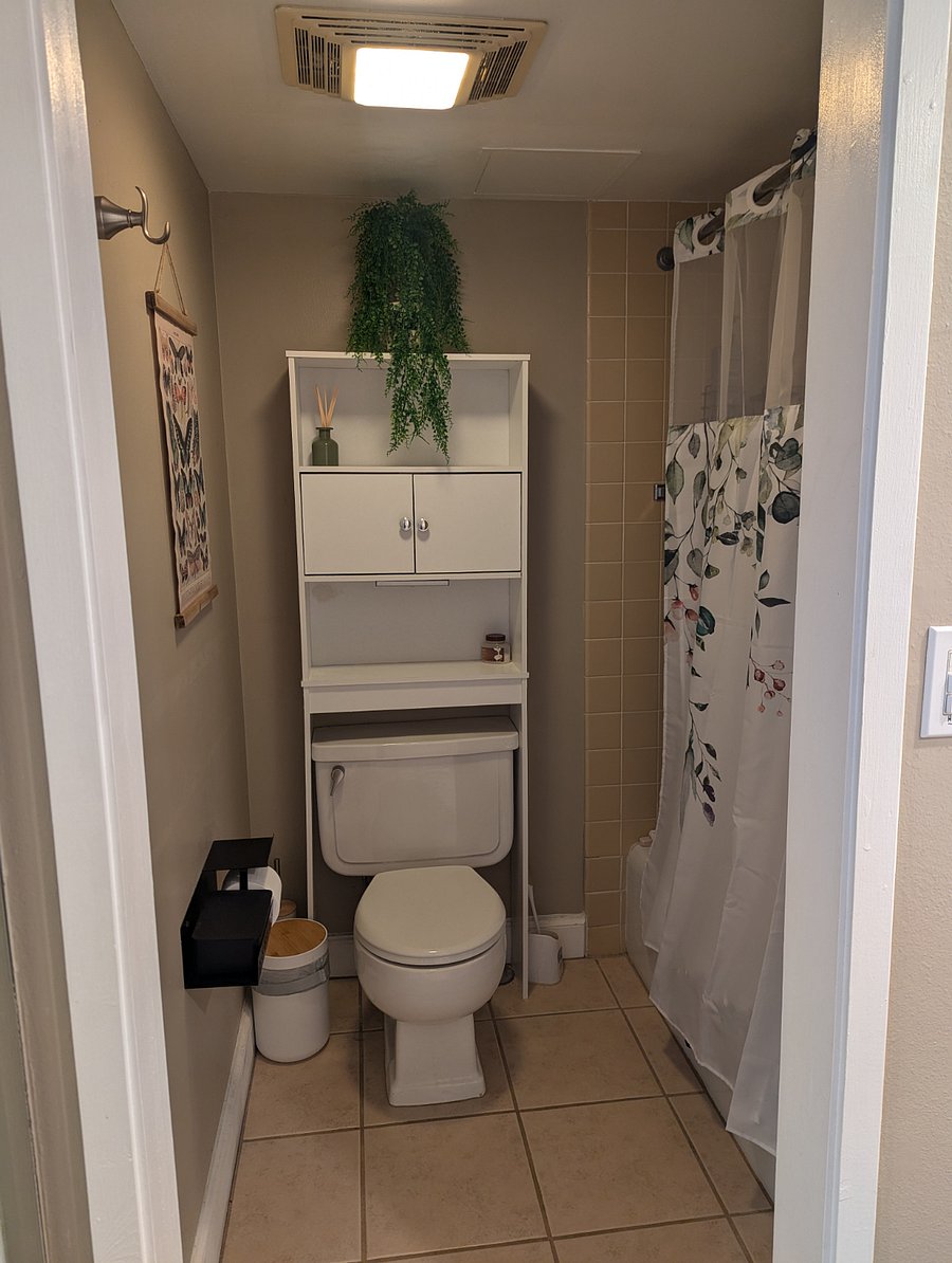 restroom 1