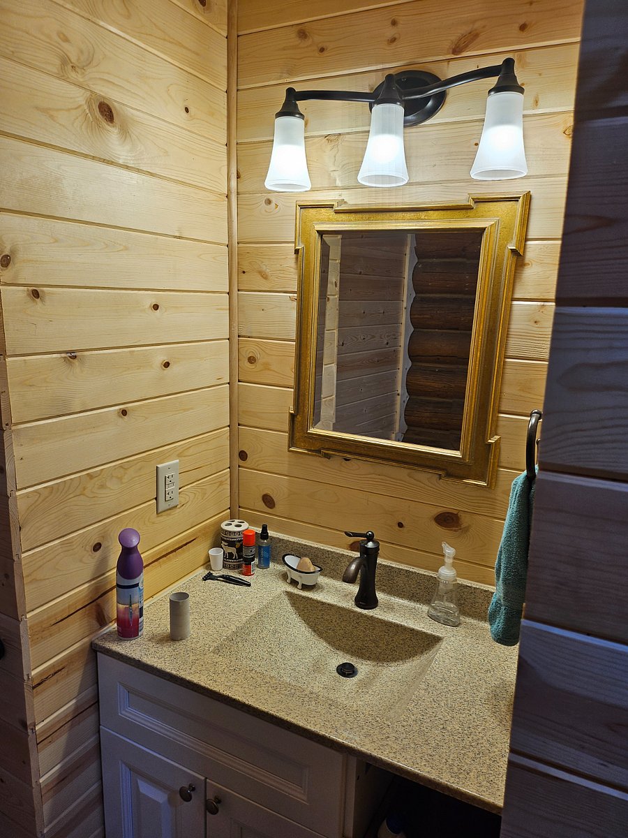Cozy cabin near Lewistown MT