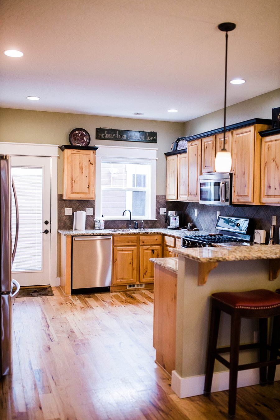 Furnished Finder property 730666_1 photo 2