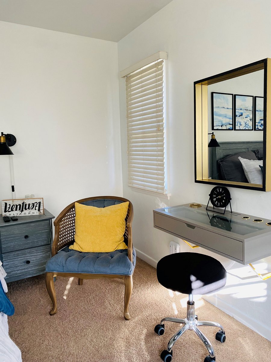Vanity area