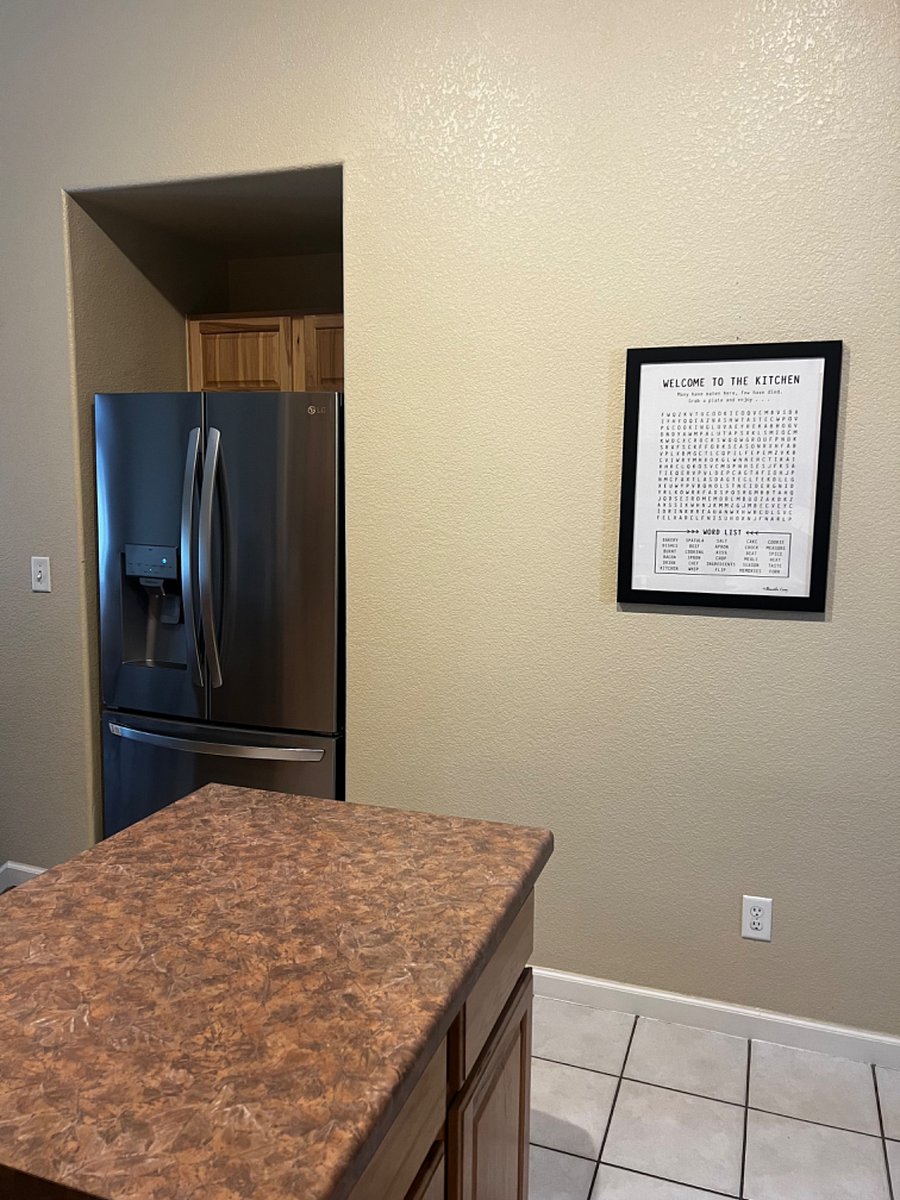 Kitchen - back wall w/fridge