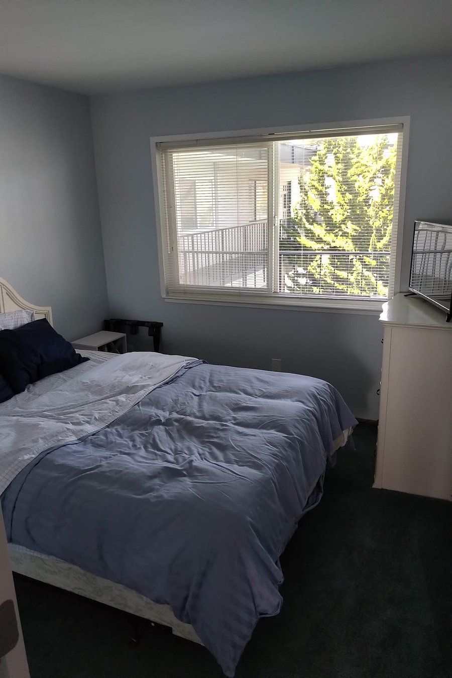 Queen bed in second bedroom.