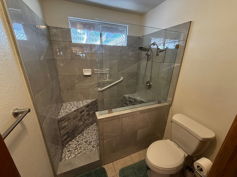 Bedroom 3 Master bathroom