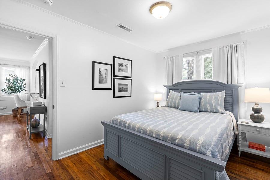 Queen Bedroom