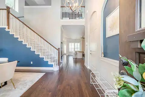 Furnished Finder property 731031_1 photo 3