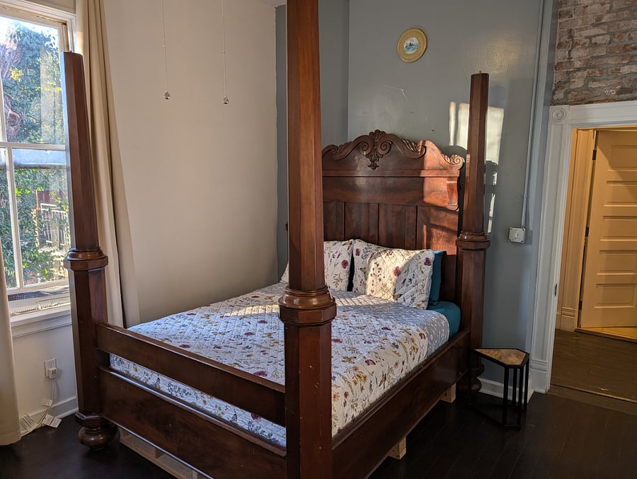 Queen bedroom