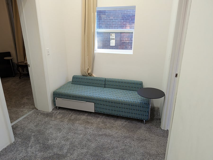Bonus room / work area