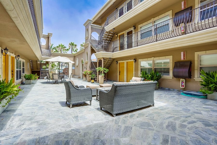 Furnished Finder property 731112_1 photo 25