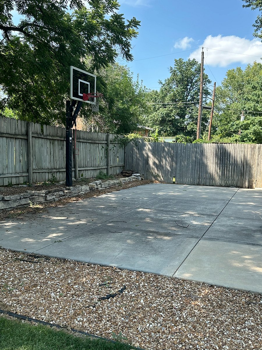 Outdoor recreation area
