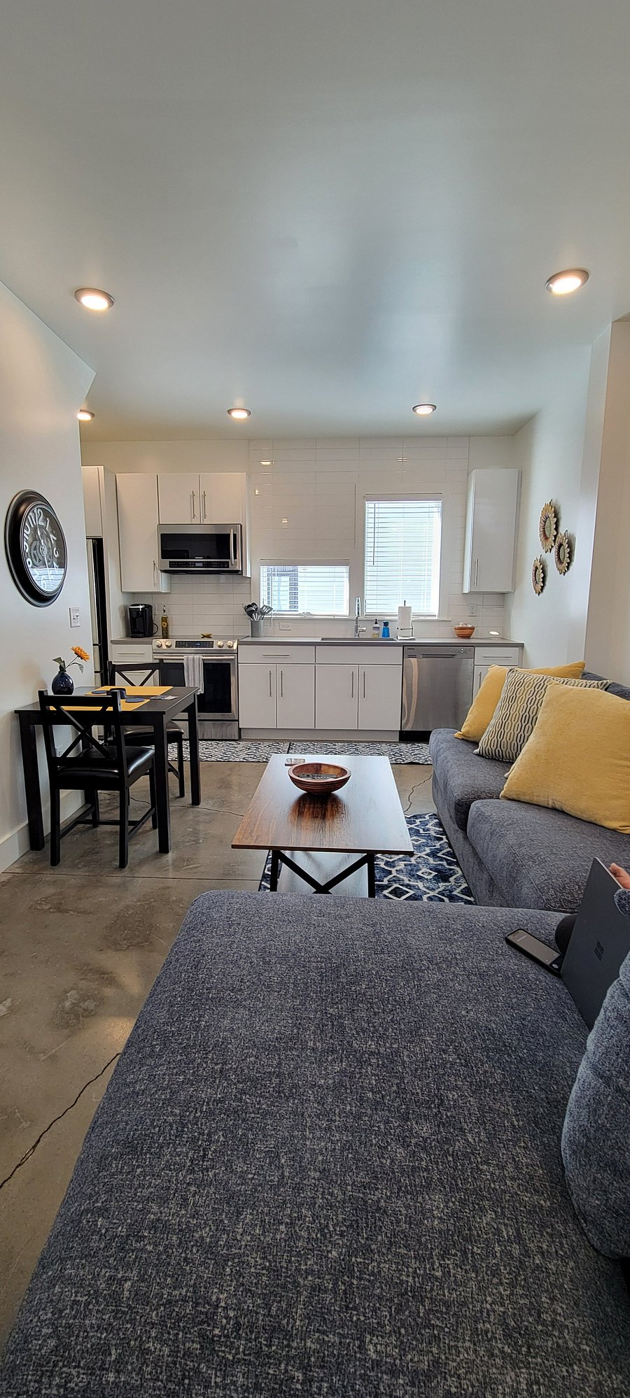 Furnished Finder property 731183_1 photo 3