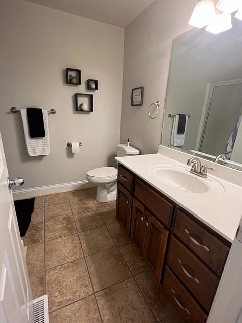 Bathroom upper level