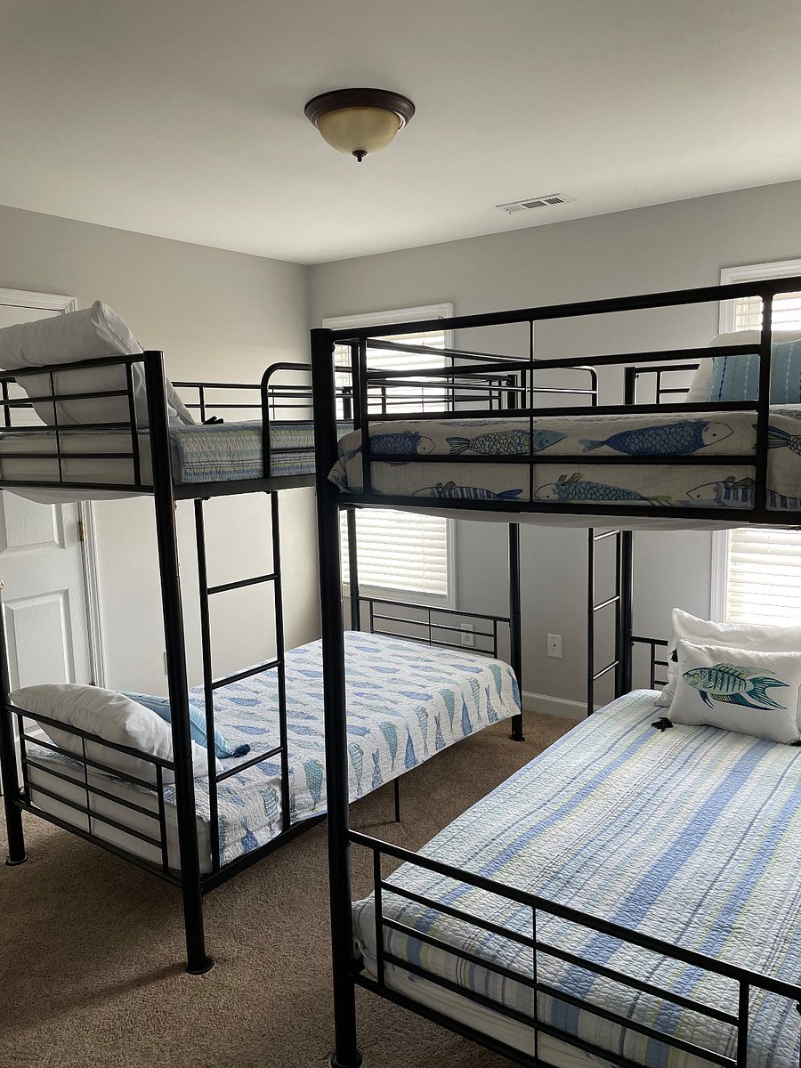 2 bunk beds for the kiddos!