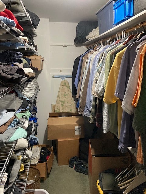 MB Walk-In Closet