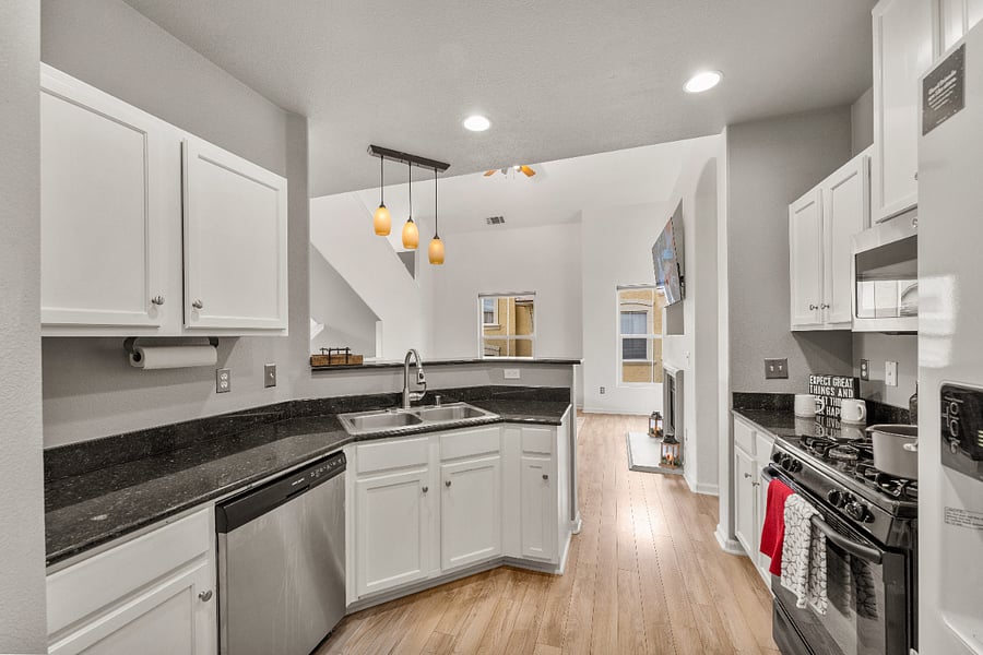 Furnished Finder property 731517_1 photo 14