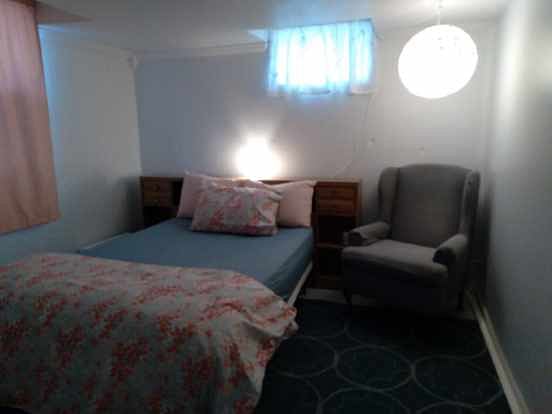 Bedroom, Full size Sleep Number bed