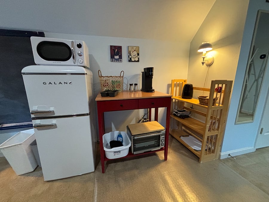 Kitchenette!