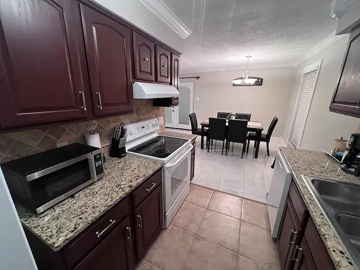 Furnished Finder property 731829_1 photo 7