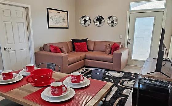 Furnished Finder property 731945_1 photo 3