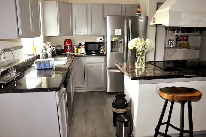 Furnished Finder property 732001_2 photo 3