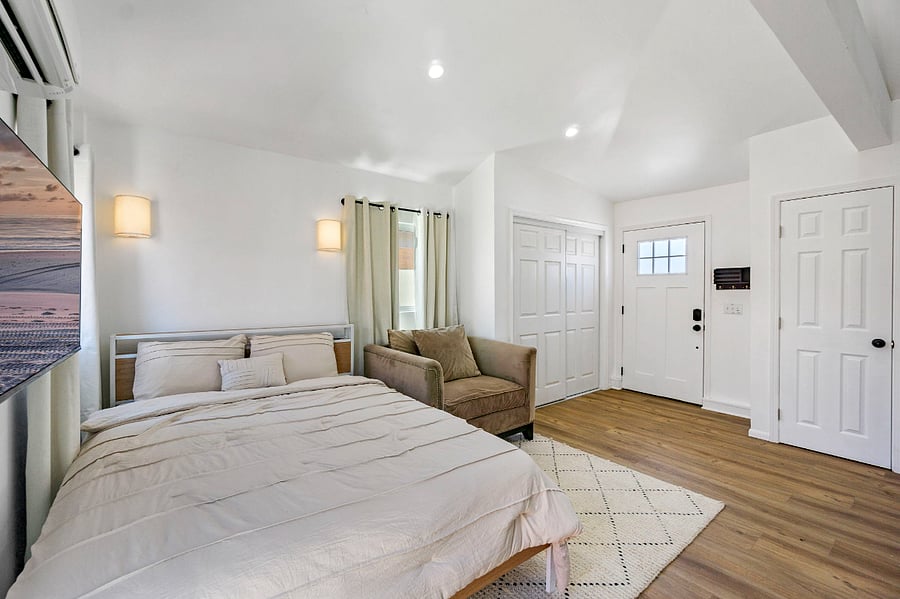 Furnished Finder property 732023_1 photo 3