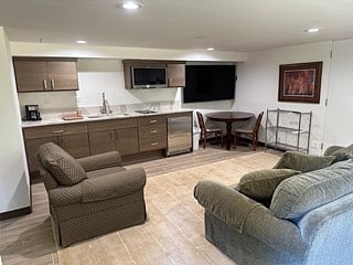 Furnished Finder property 732058_1 photo 8