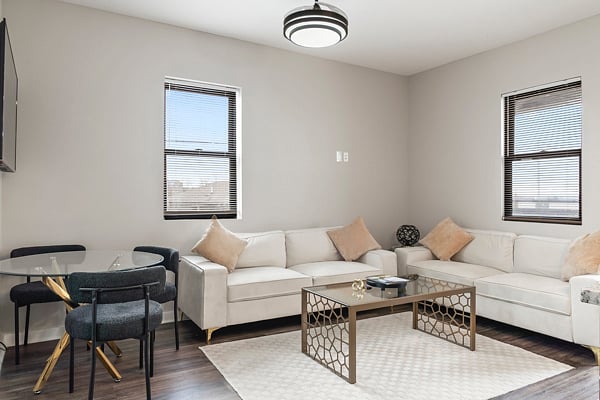 Furnished Finder property 732076_1 photo 1