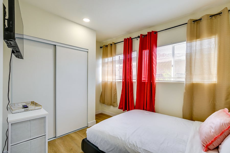 Furnished Finder property 732148_2 photo 8