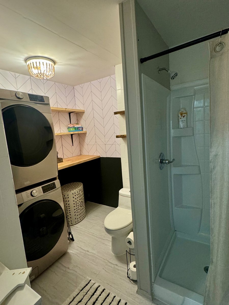 Guest bath / laundry