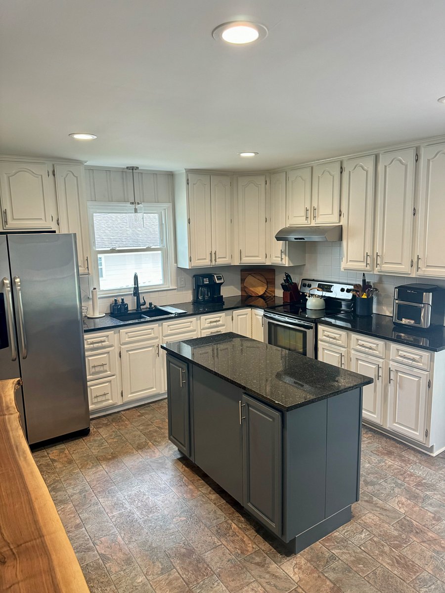 Open kitchen with plenty of storage space!