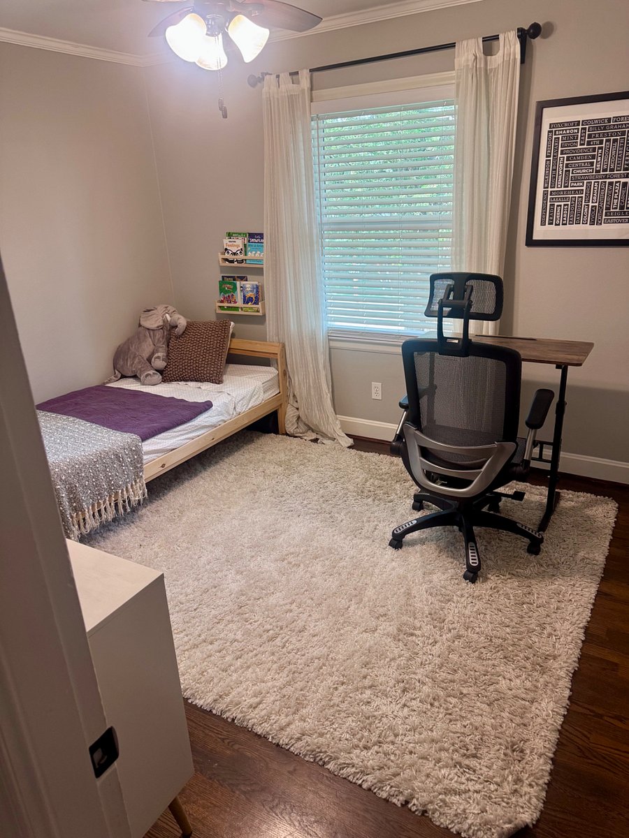 3rd bedroom - twin bed with adjustable desk / office chair