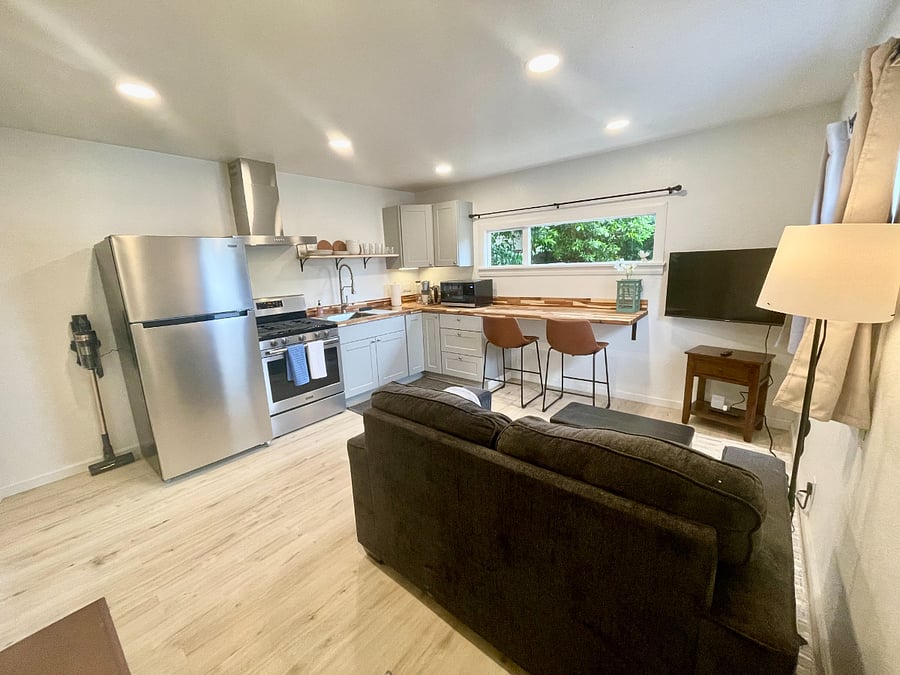 Furnished Finder property 732371_1 photo 1