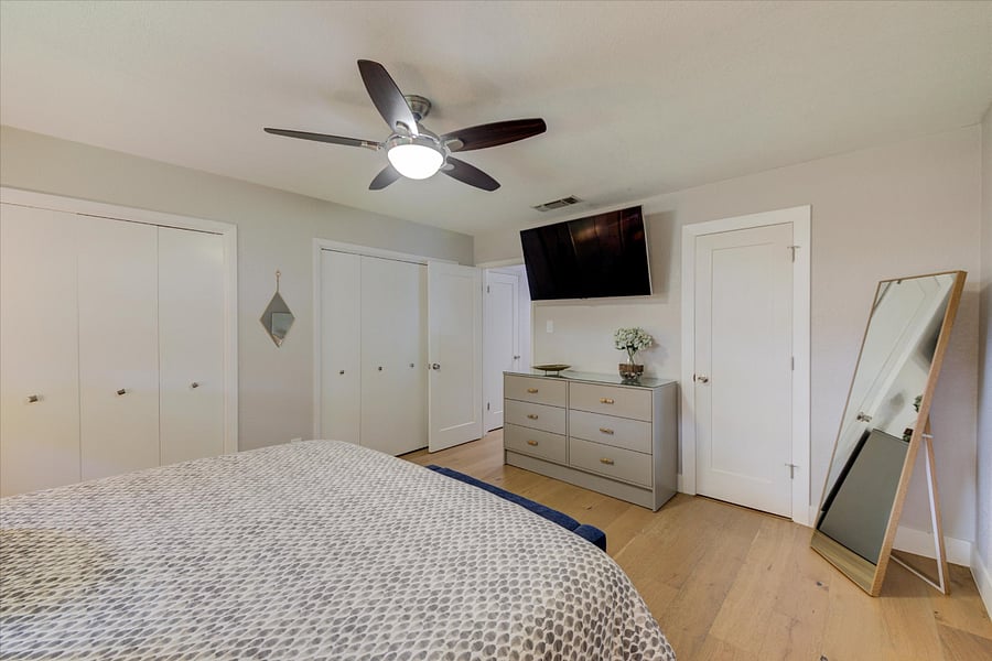 King Bedroom