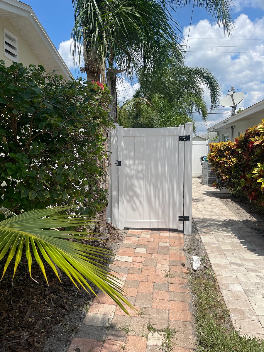 Private entry pathway. 