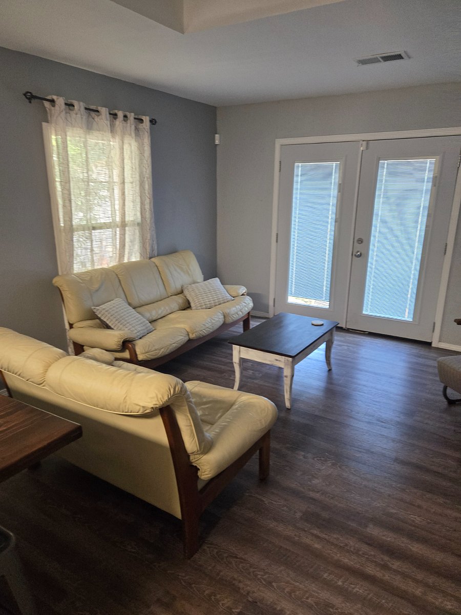Furnished Finder property 732600_1 photo 4