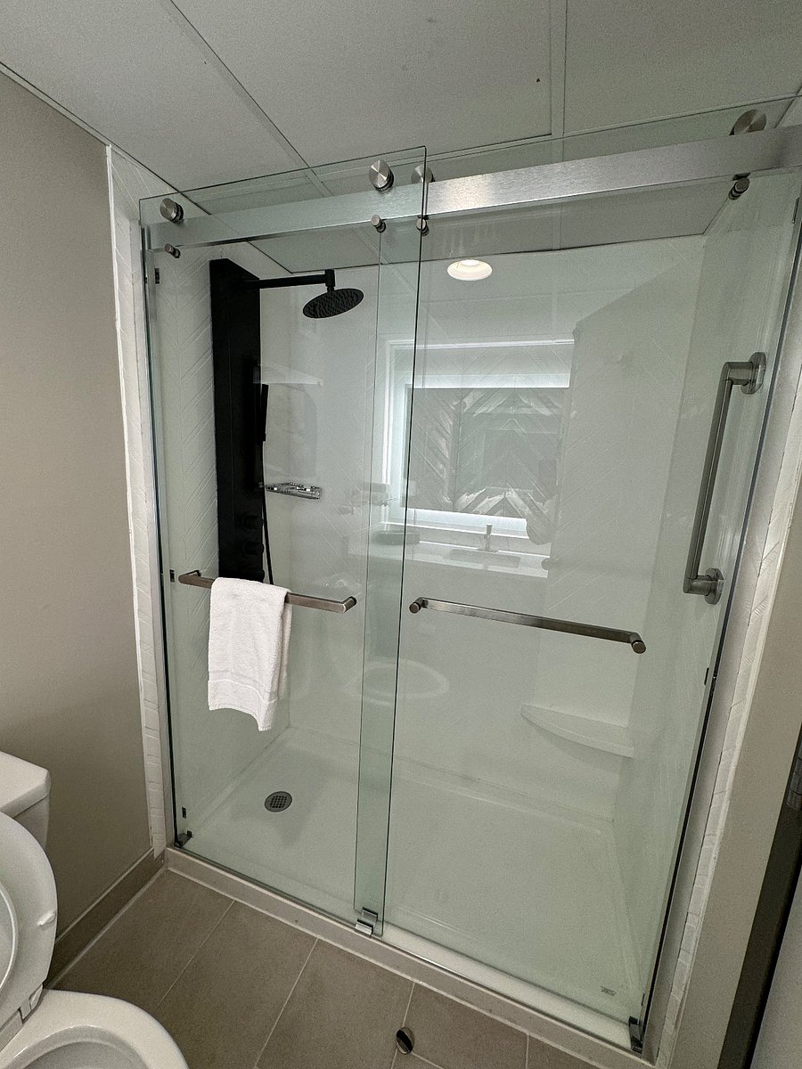 Stand-up showers with rainfall heads and body sprays in all King rooms! 