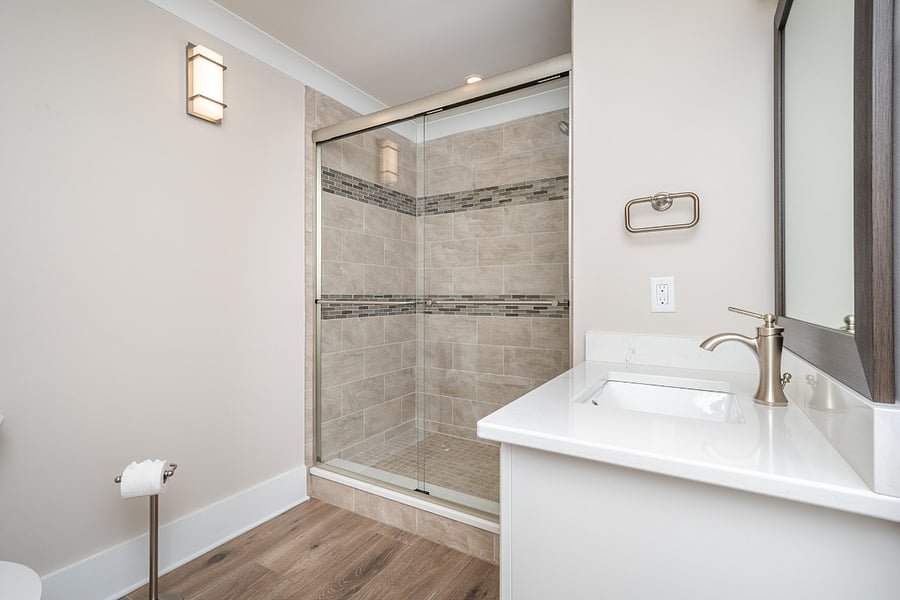 Second Bathroom with hall entrance