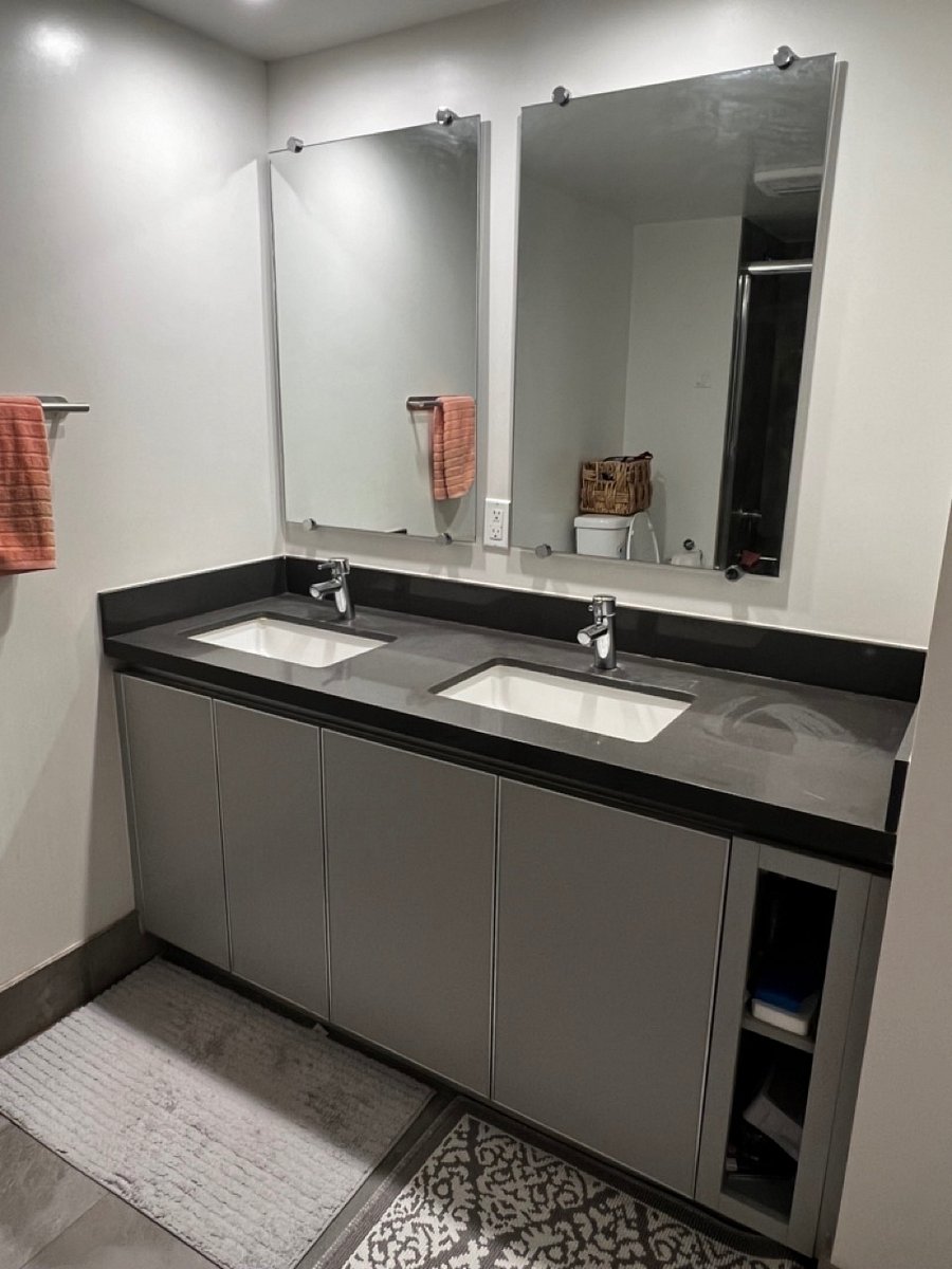 Attached bathroom to the king size bedroom