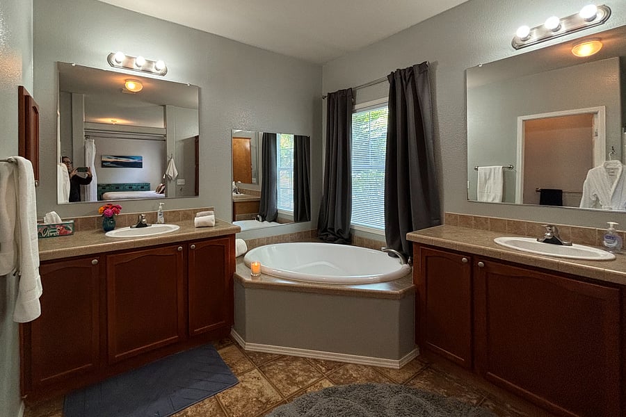 Master bath area and double sinks