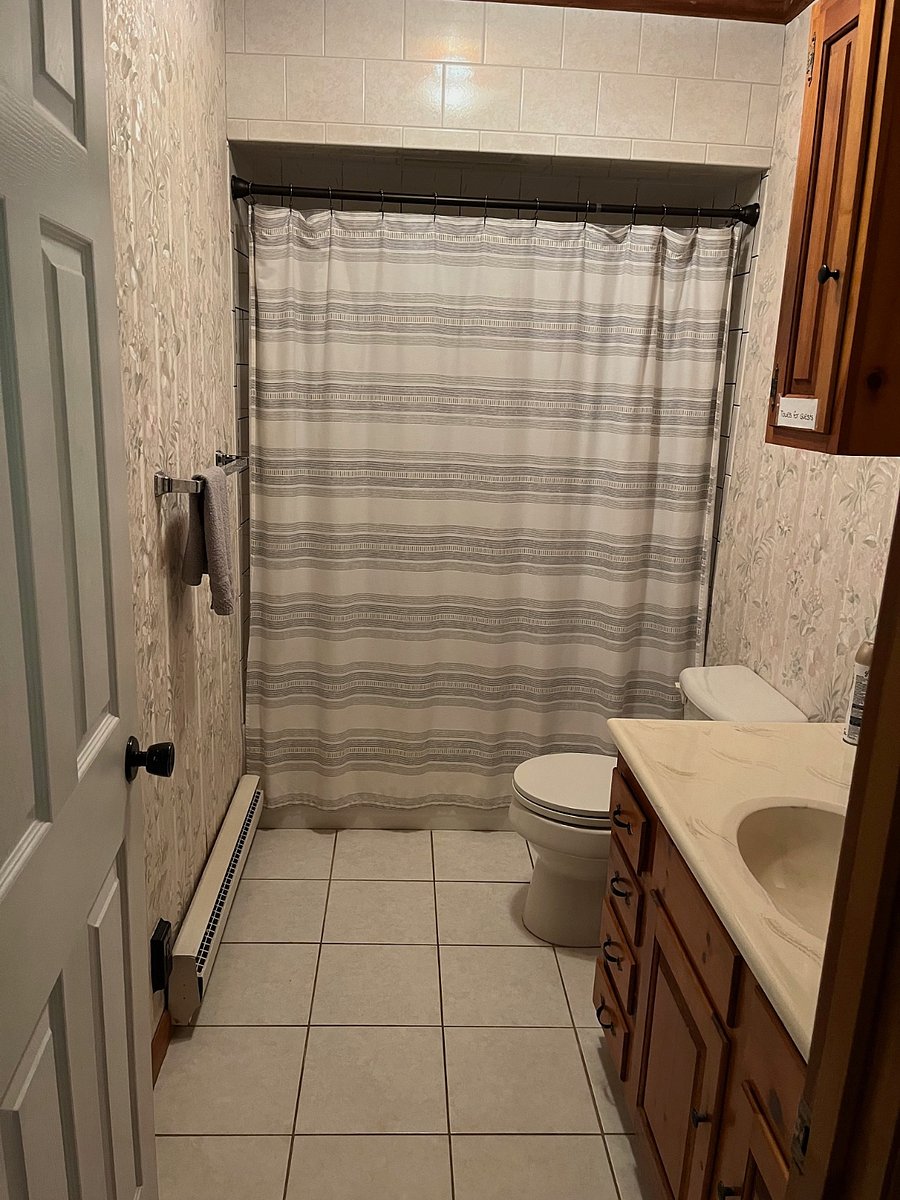 Downstairs Bathroom
