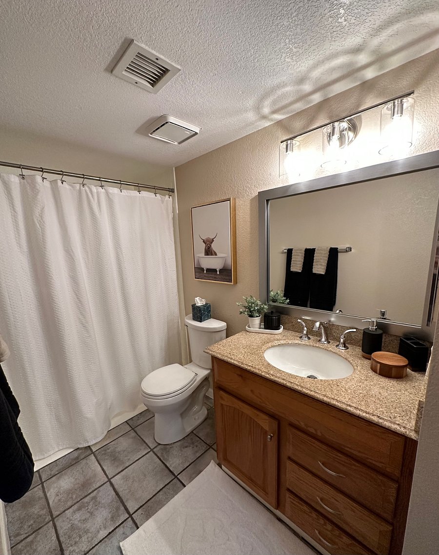 Second bathroom