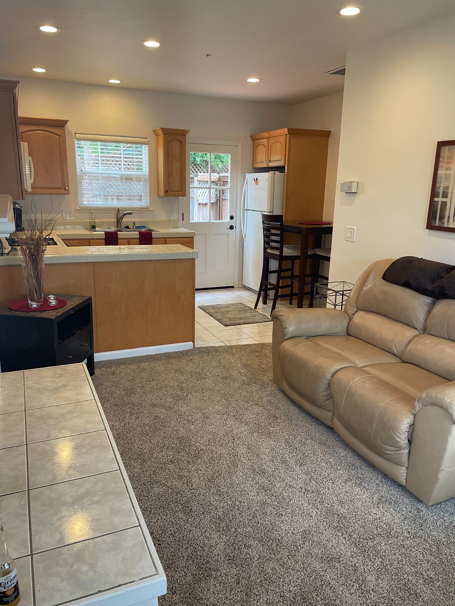 Furnished Finder property 733616_1 photo 4