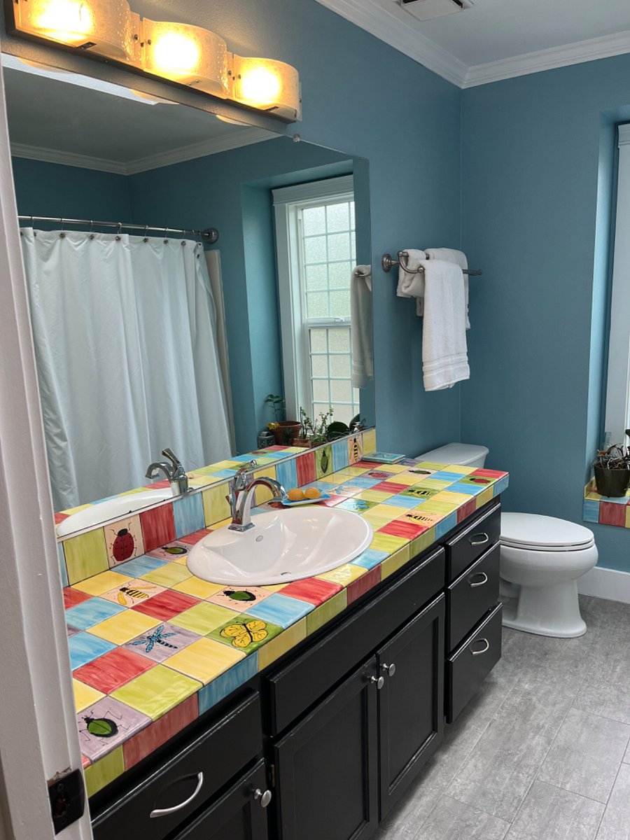 Shared hall bathroom. 