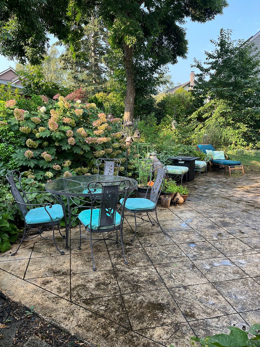 Outdoor patio