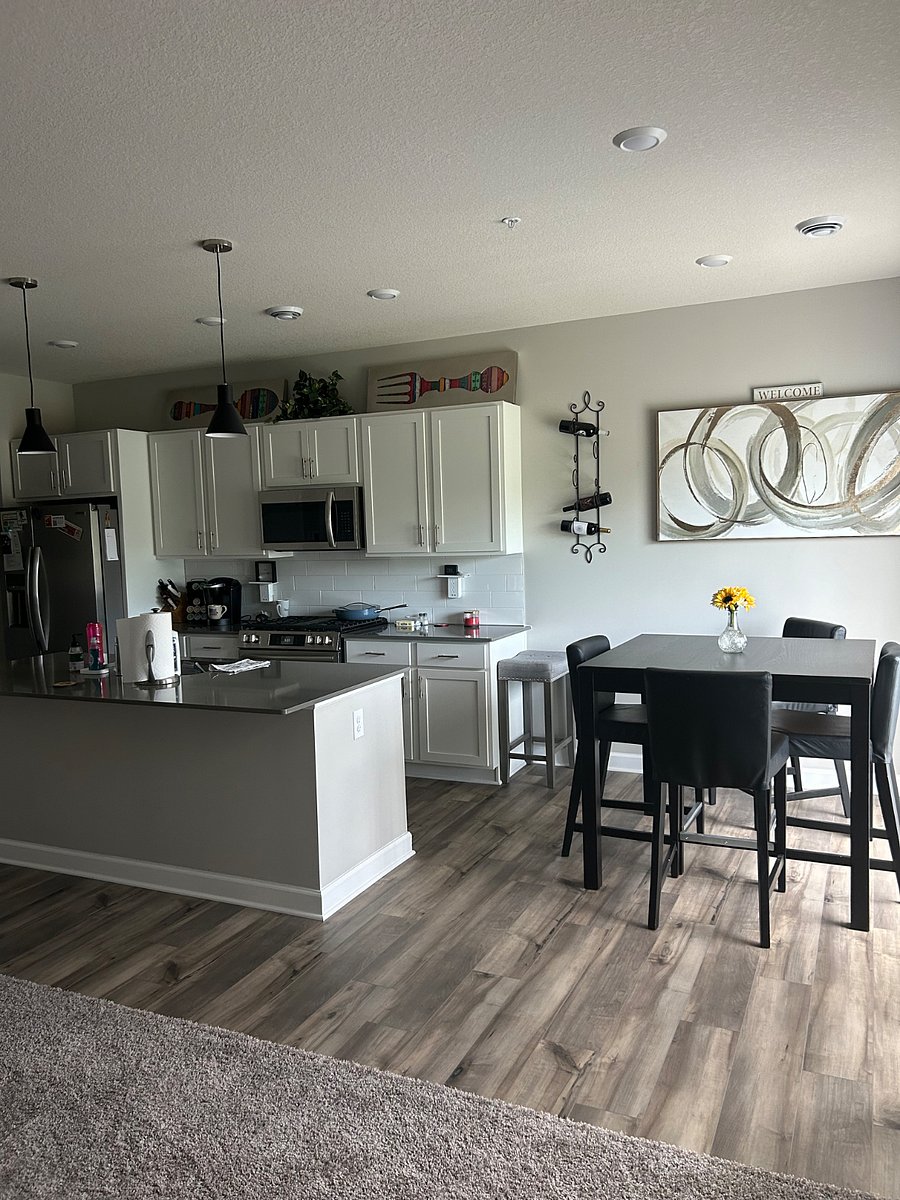 Furnished Finder property 733706_1 photo 3