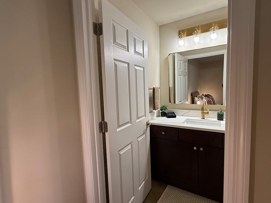 Bedroom #1 - en-suite bathroom