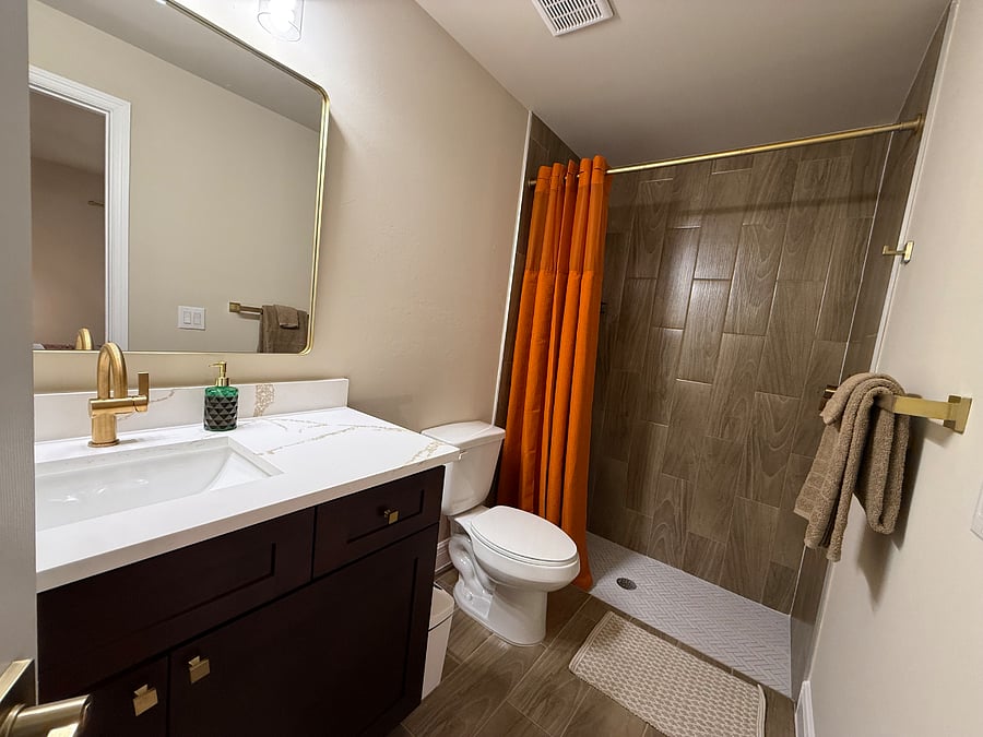 Bedroom #1 - en-suite bathroom, walk-in shower
