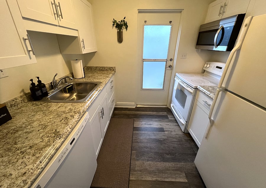 Furnished Finder property 733868_1 photo 6