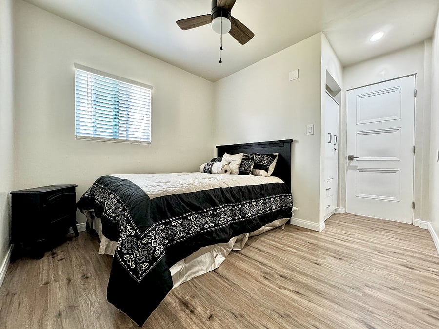Furnished Finder property 733874_1 photo 3
